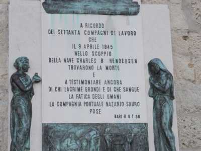Dell�esplosione oggi restano i ricordi di chi allora era un bambino, una tomba comune e anonima situata nel cimitero di Bari e una lapide posta nel porto di Bari